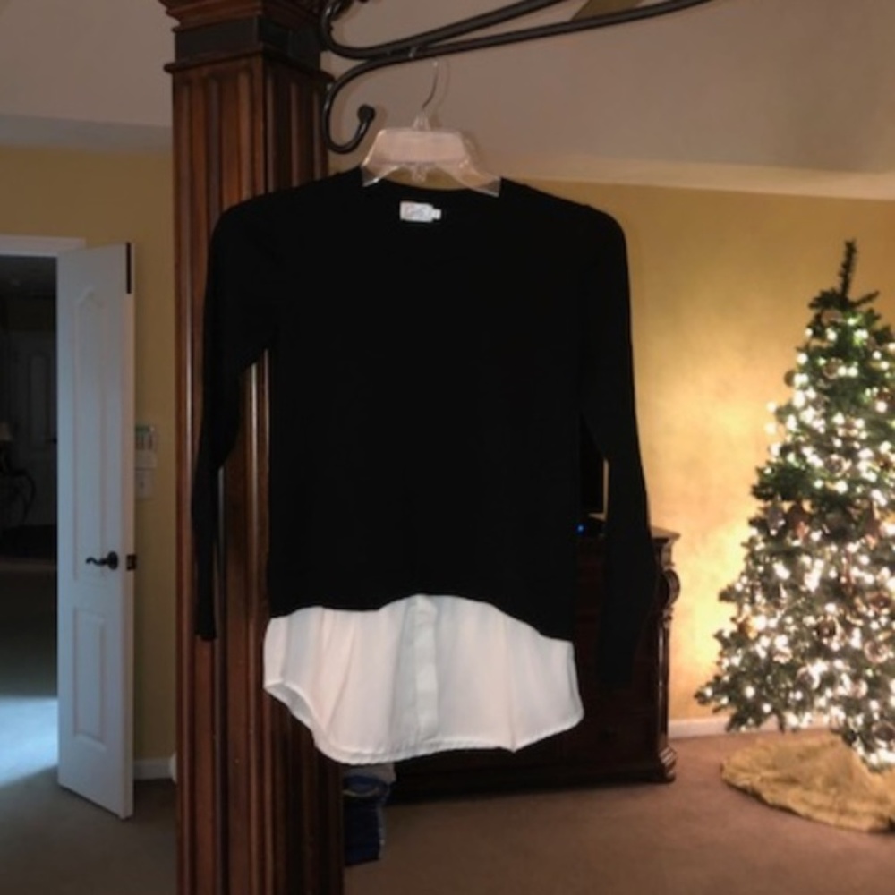 Classic Black Sweater - Worn Once! - Picture 2 of 3